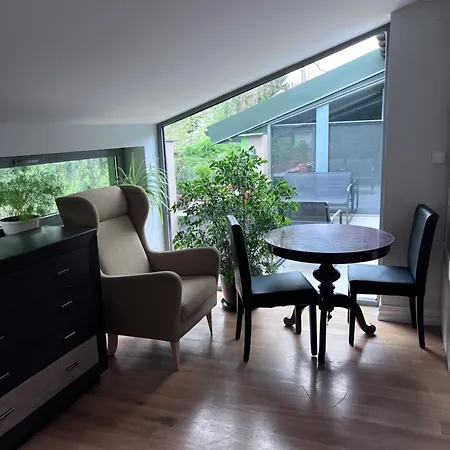 Apartment Zdrowa 6